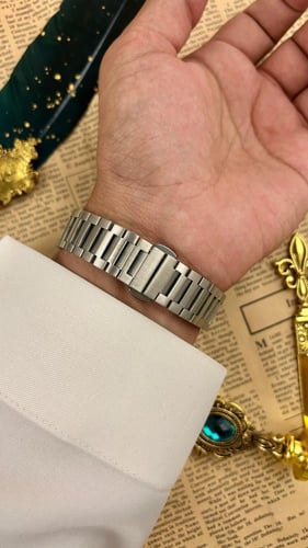 ساعة ديفوشي رجالية فضي بميناء اخضر ارقام عربي وسوا...