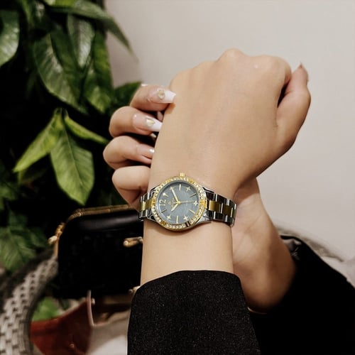 ساعة نسائية ديفوشي استيل بلون فضي و ذهبي