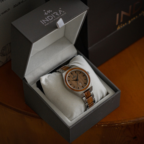 ساعة رجالية انديرا خشب و استيل بلون فضي