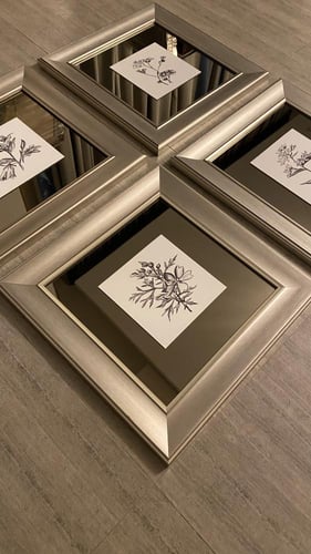 مجموعه من 4لوحات مرايا بني واطار كلاسيك. مقاس الوح...