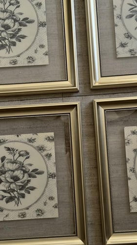 مجموعه من 4لوحات دبل اكرليك مقاس اللوحه الوحده ٥٠/...