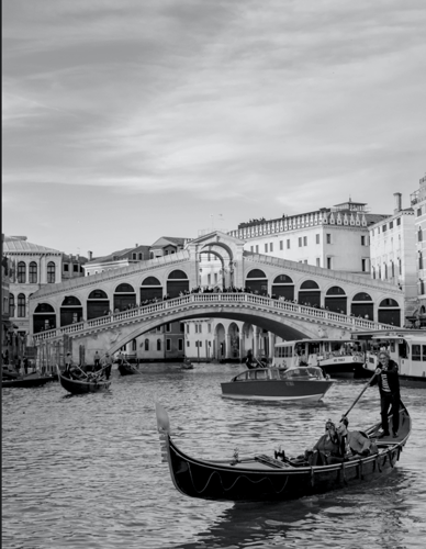 مجموعه من 6لوحات مقاس اللوحه الوحده ارتفاع 64عرض 4...