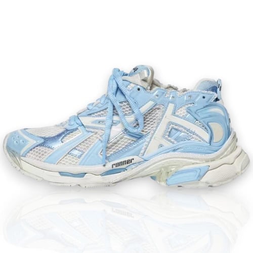 Balenciaga -بالينسياغا