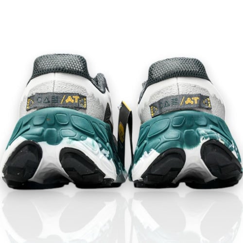 New Balance -Fresh Foam X More Trail V3- نيوبالانس