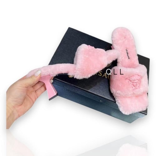 حذاء فيرزاتشي سليبر نسائي - Versace Shoes Slippers...