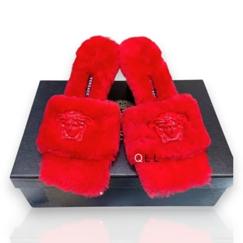 حذاء فيرزاتشي سليبر نسائي - Versace Shoes Slippers...