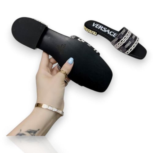 حذاء فيرزاتشي سليبر نسائي - Versace Shoes Slippers...