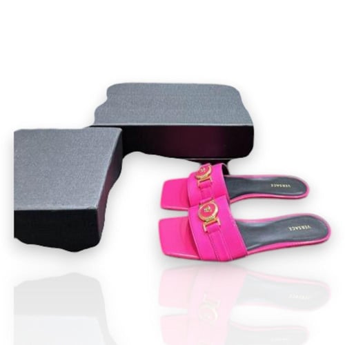 حذاء فيرزاتشي سليبر - Versace Slippers Shoes Women...