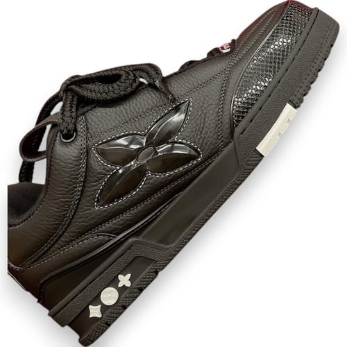 لويس فويتون رياضي - L.V Trainer