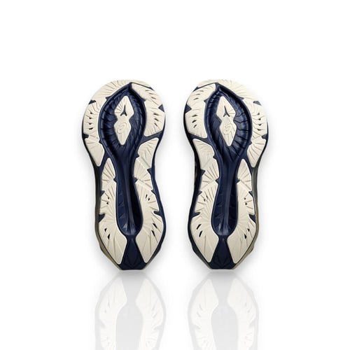 ASICS Novablast 4 Platinum 'Blue Expanse Champagne...