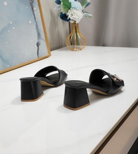 لويس فويتون سليبر - Louis Vuitton Slippers Sandals
