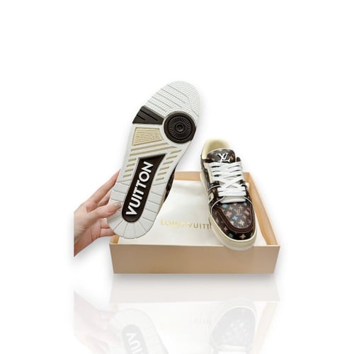 لويس فويتون رياضي - L.V Trainer