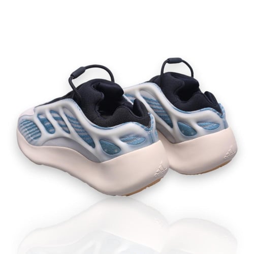 Adidas - Yeezy Boost 700 - أديداس