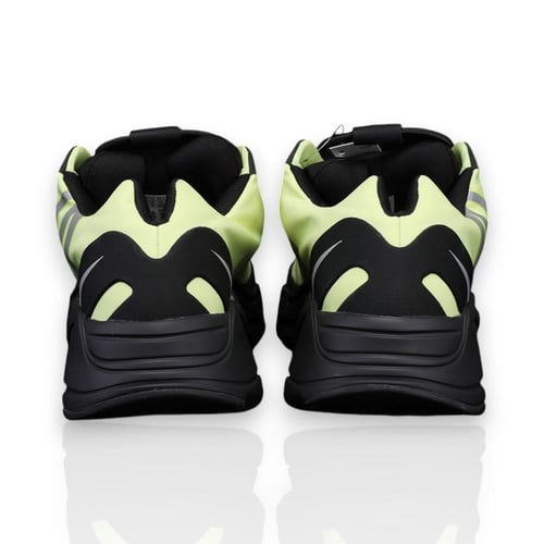 Adidas - Yeezy Boost 700 - أديداس