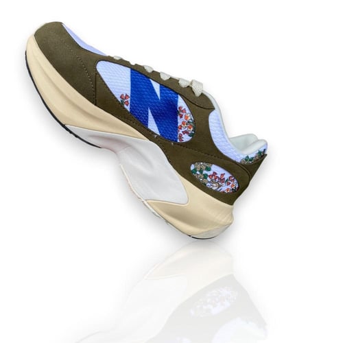 New Balance - 8002- نيوبالانس