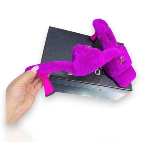 حذاء فيرزاتشي سليبر نسائي - Versace Shoes Slippers...