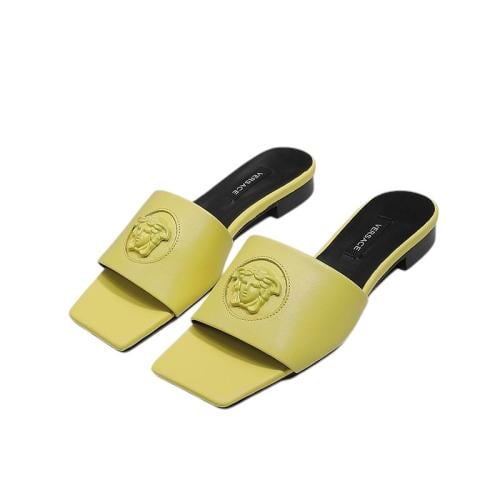 حذاء فيرزاتشي سليبر نسائي - Versace Shoes Slippers...