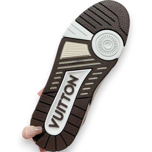 لويس فويتون رياضي - L.V Trainer