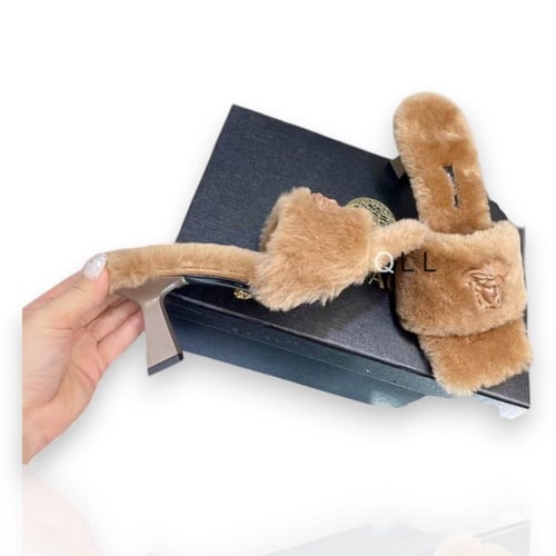 حذاء فيرزاتشي سليبر نسائي - Versace Shoes Slippers...