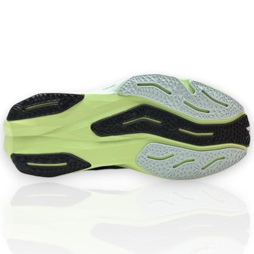 New Balance FuelCell SuperComp Elite v4