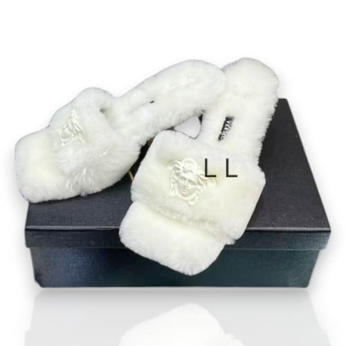 حذاء فيرزاتشي سليبر نسائي - Versace Shoes Slippers...