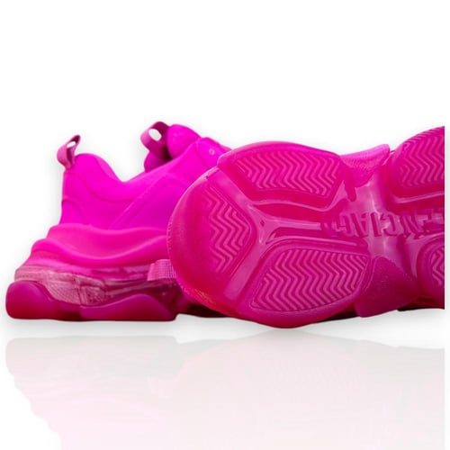 Balenciaga -بالينسياغا