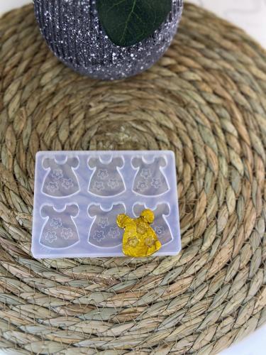 قالب الفستان صغير