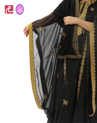 ثوب مستوحاة من موروث المنطقة الشرقية