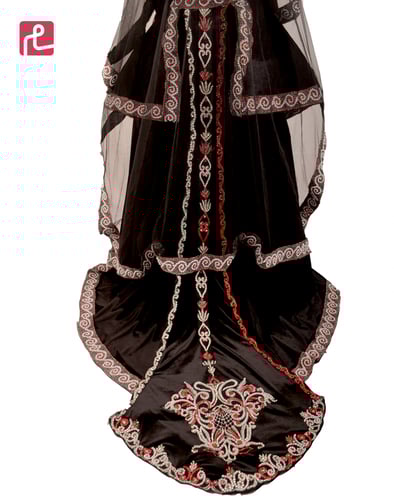 زي صنعاني بتصميم عرائسي