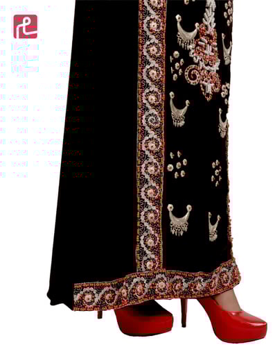 زي صنعاني بتطريز المرجان