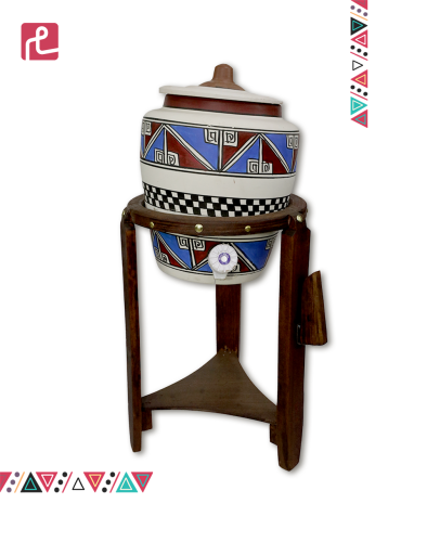 زير هندي مع حامل خشب حجم وسط