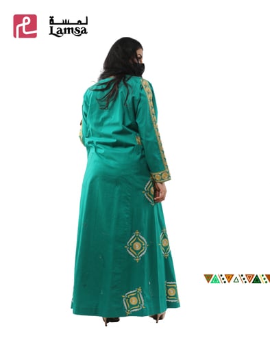 ثوب تراثي اسمه ام عصا