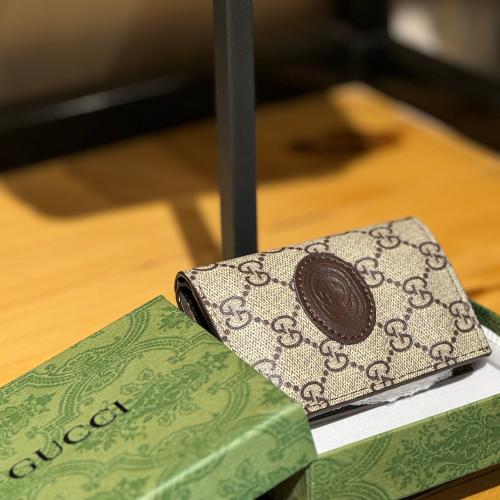 محفظة قوتشي