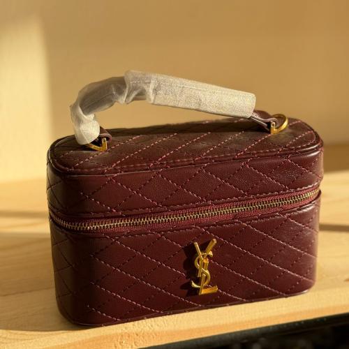 شنطة سان لوران