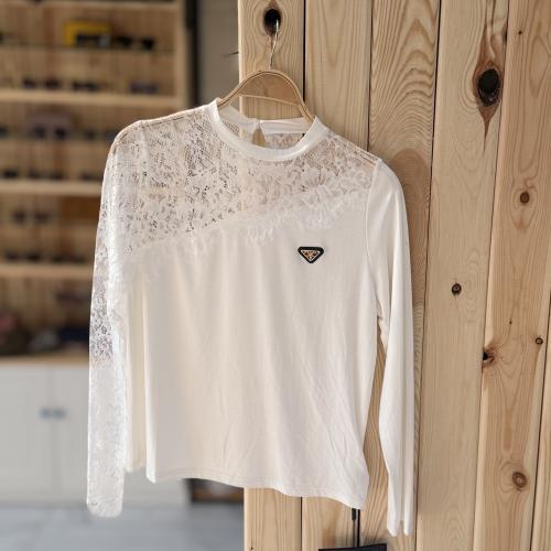 بلوزة برادا