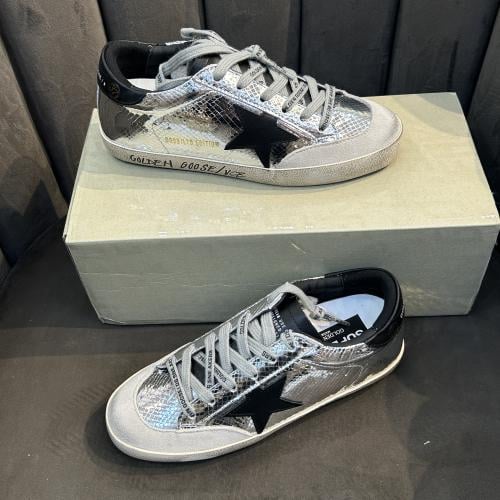 شوز Golden goose