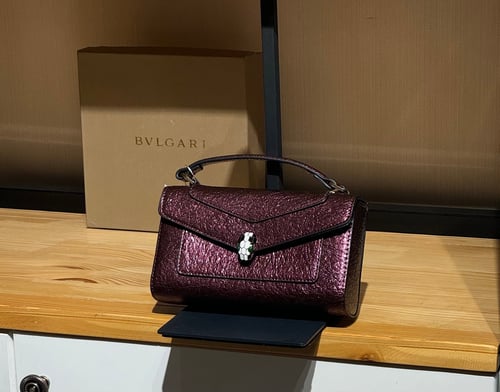 شنطة بولغاري