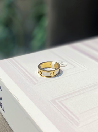 خاتم توري بورش