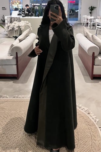 عباية شتوية جوخ مع جلد