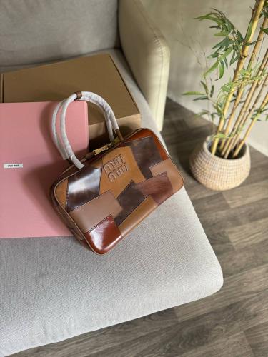 شنطة Miu miu beau مقاس 35