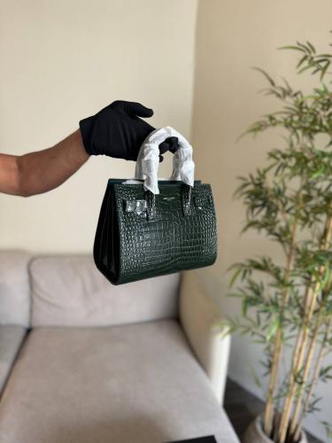شنطة saint laurent sac de jour nano مقاس 22CM