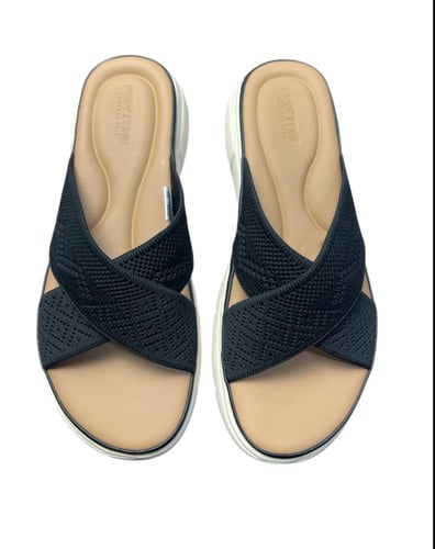 حذاء طبي نسائي