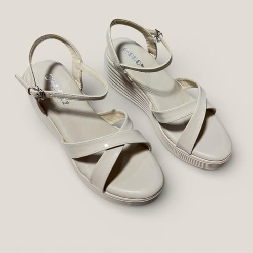 صندل نسائي كعب روكي