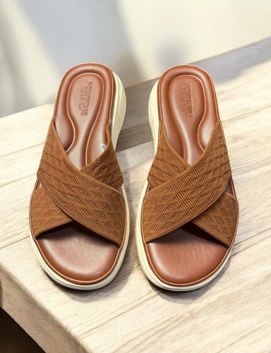 حذاء طبي نسائي