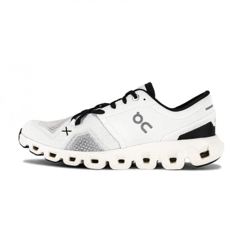 حذاء رياضي كلاود اكس 3 اون