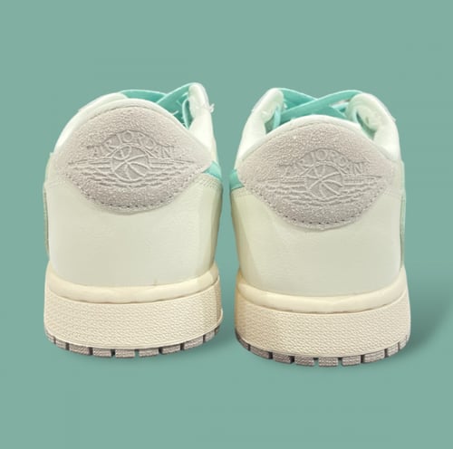 Travis Scott x Nike Air Jordan 1 Low Tiffany