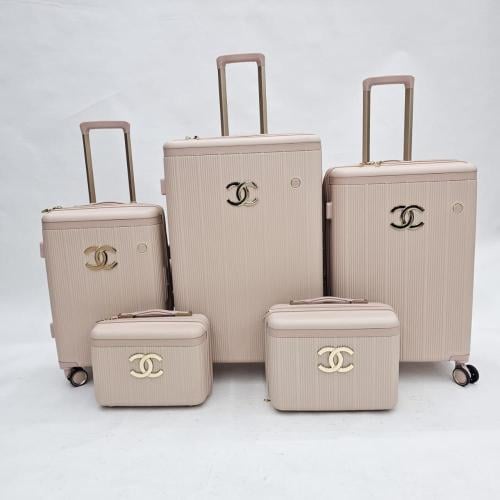طقم شنط سفر 5 قطع قابل للتوسعة بتصميم CHANEL – أوف...