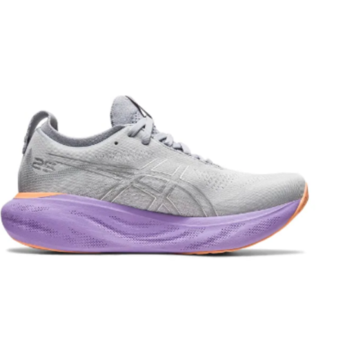 اسيكس حذاء الجري للنساء من نيمبوس 25