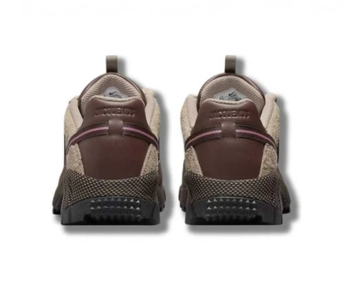 حذاء اون راننجravis Scott x Nike Air Jordan 1 Low...