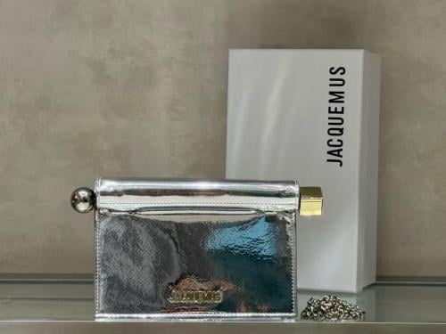 حقيبة كلاتش روند الفاخرة